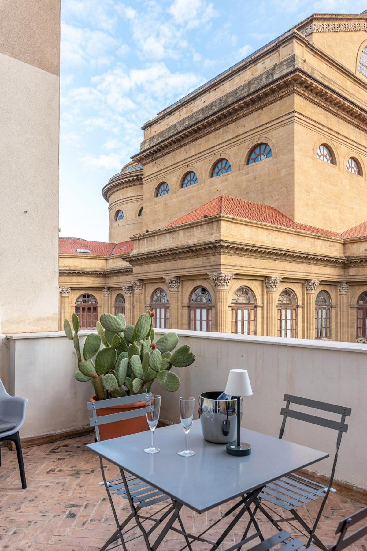 La Terrazza Sul Massimo Apartment Palermo Luaran gambar